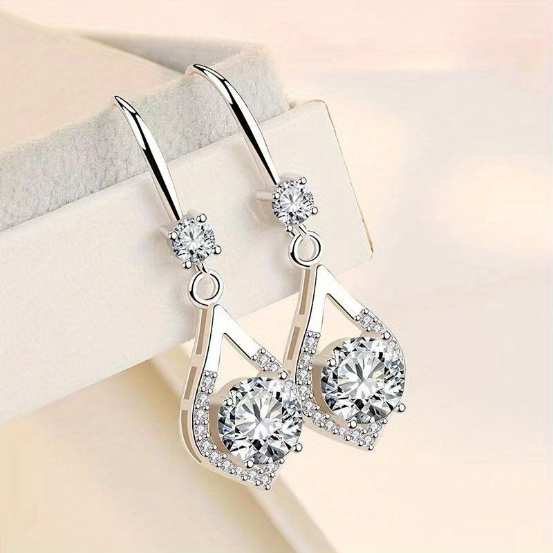 925 Sterling Silvery 1 Carat *2/ 2 Carat *2 Moissanite Drop Shaped Pendant Earrings Europe