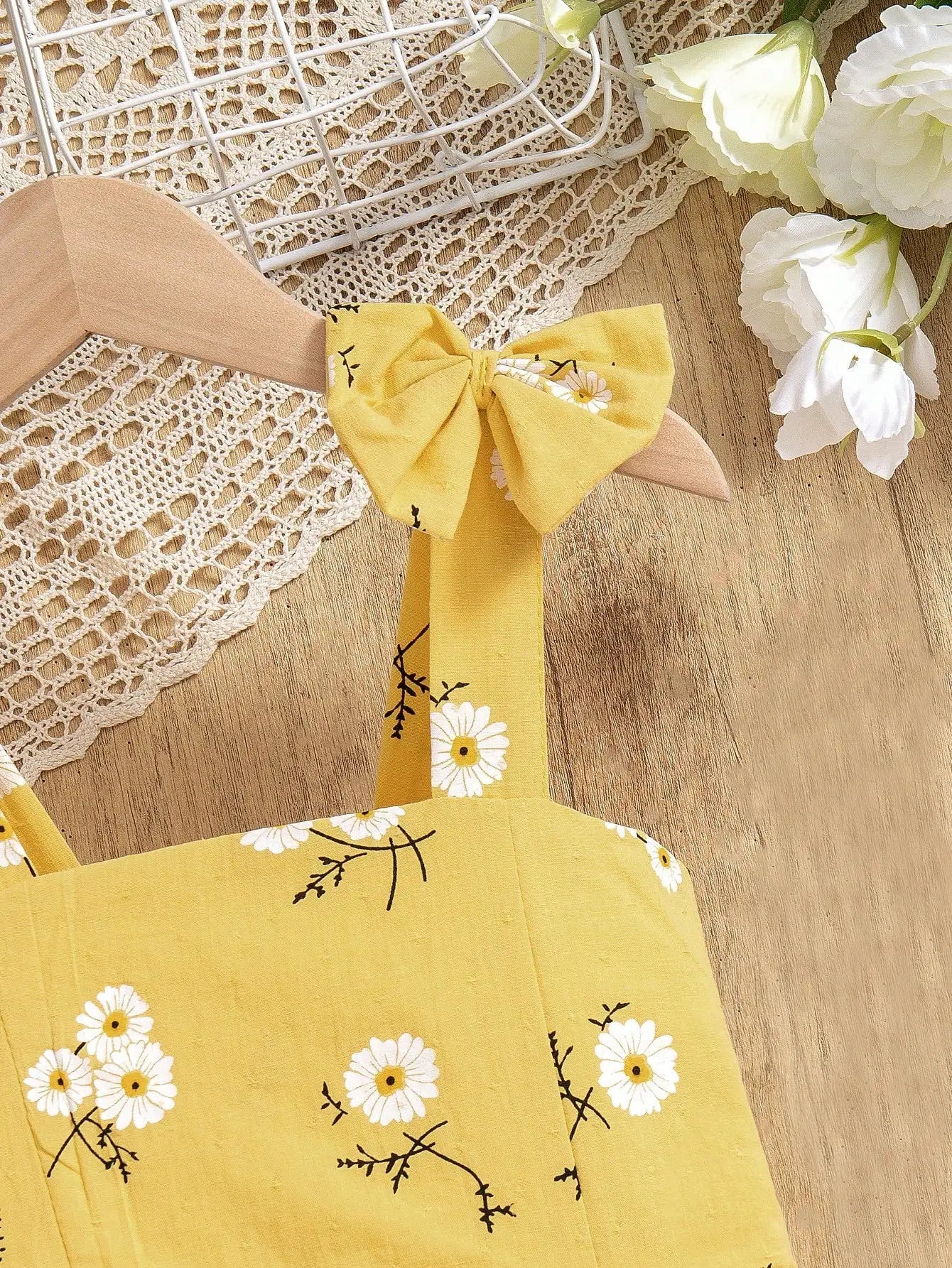 Girl's Red & White Gingham Strap Dress )