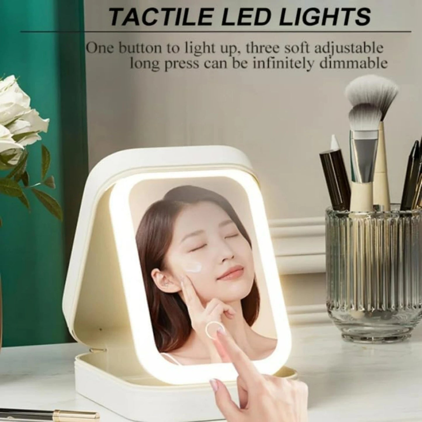 White Portable Travel Makeup Bag with LED Mirror